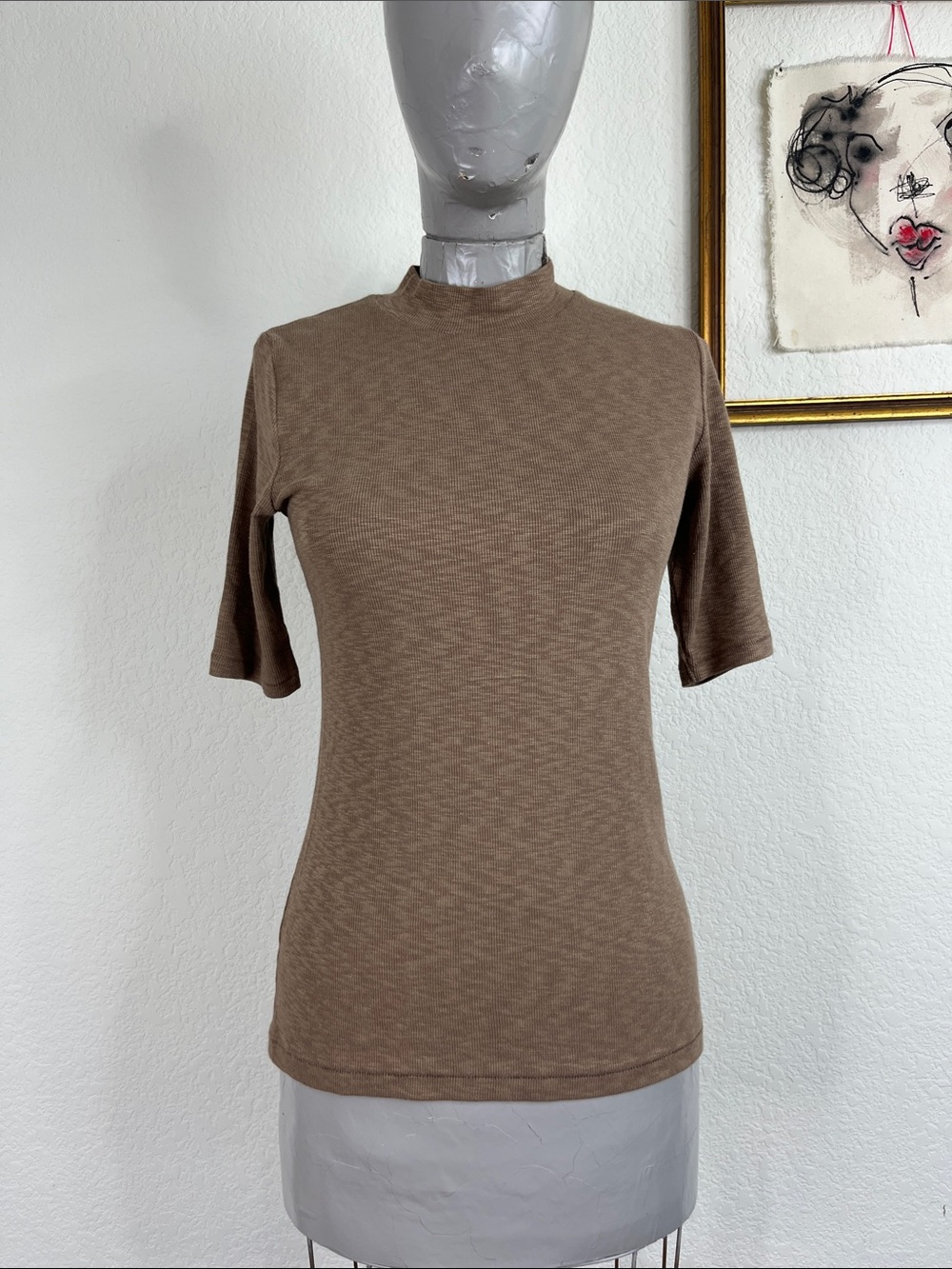 rag & bone Ribbed Mockneck Short Sleeve Shirt in Camel